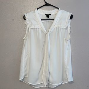 Sz 10 white sleeveless blouse from H&M
